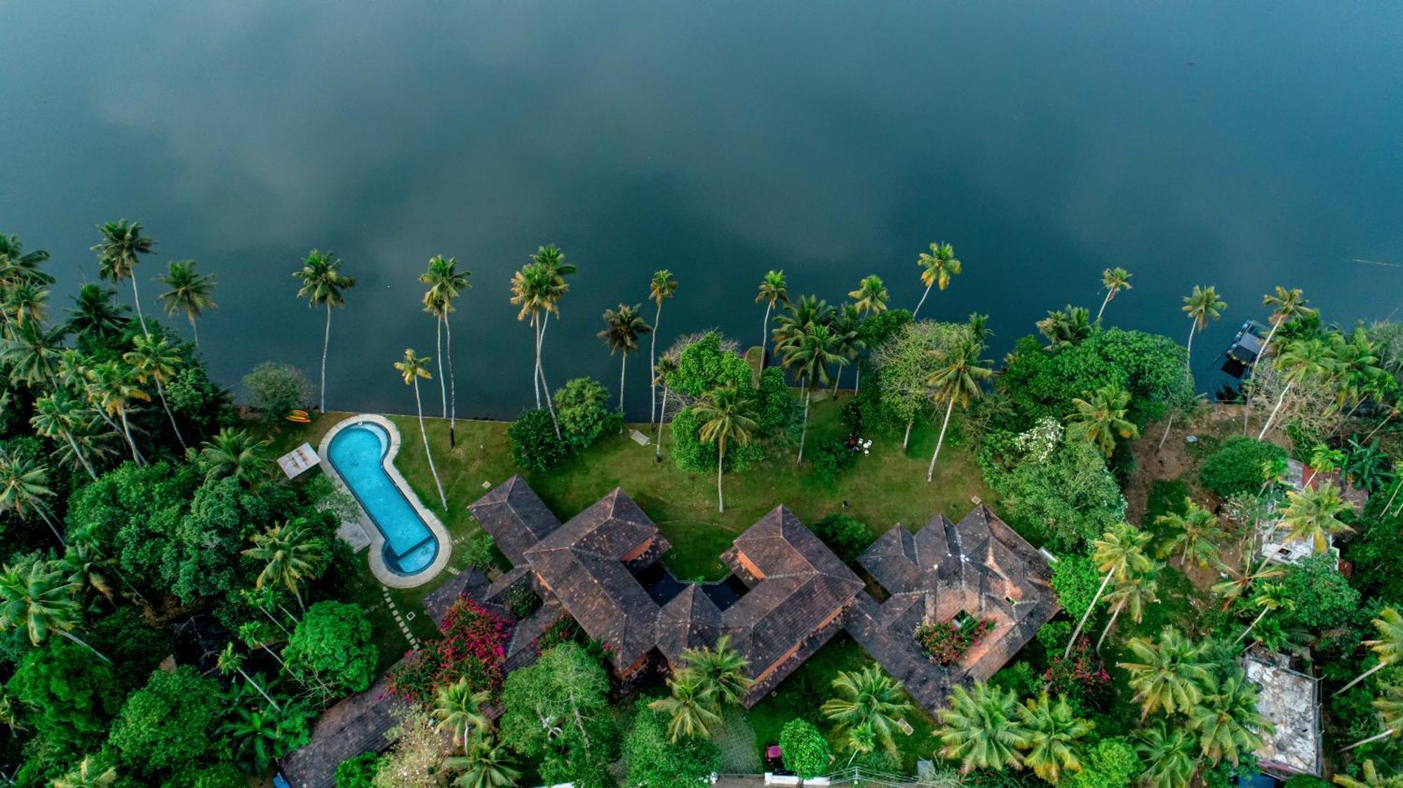 Cranganor History Café&Riverside Château North Paravur Esterno foto