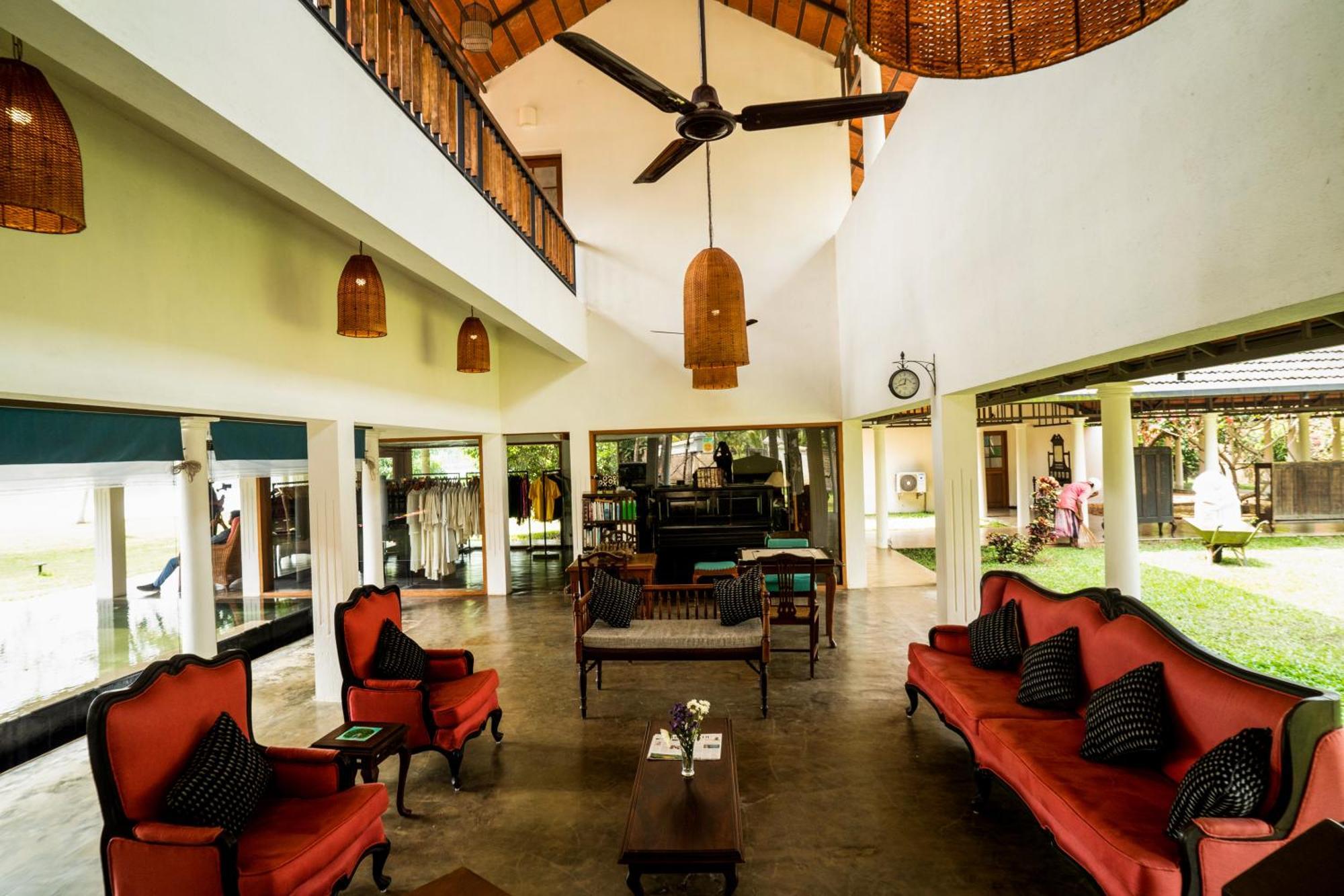 Cranganor History Café&Riverside Château North Paravur Esterno foto
