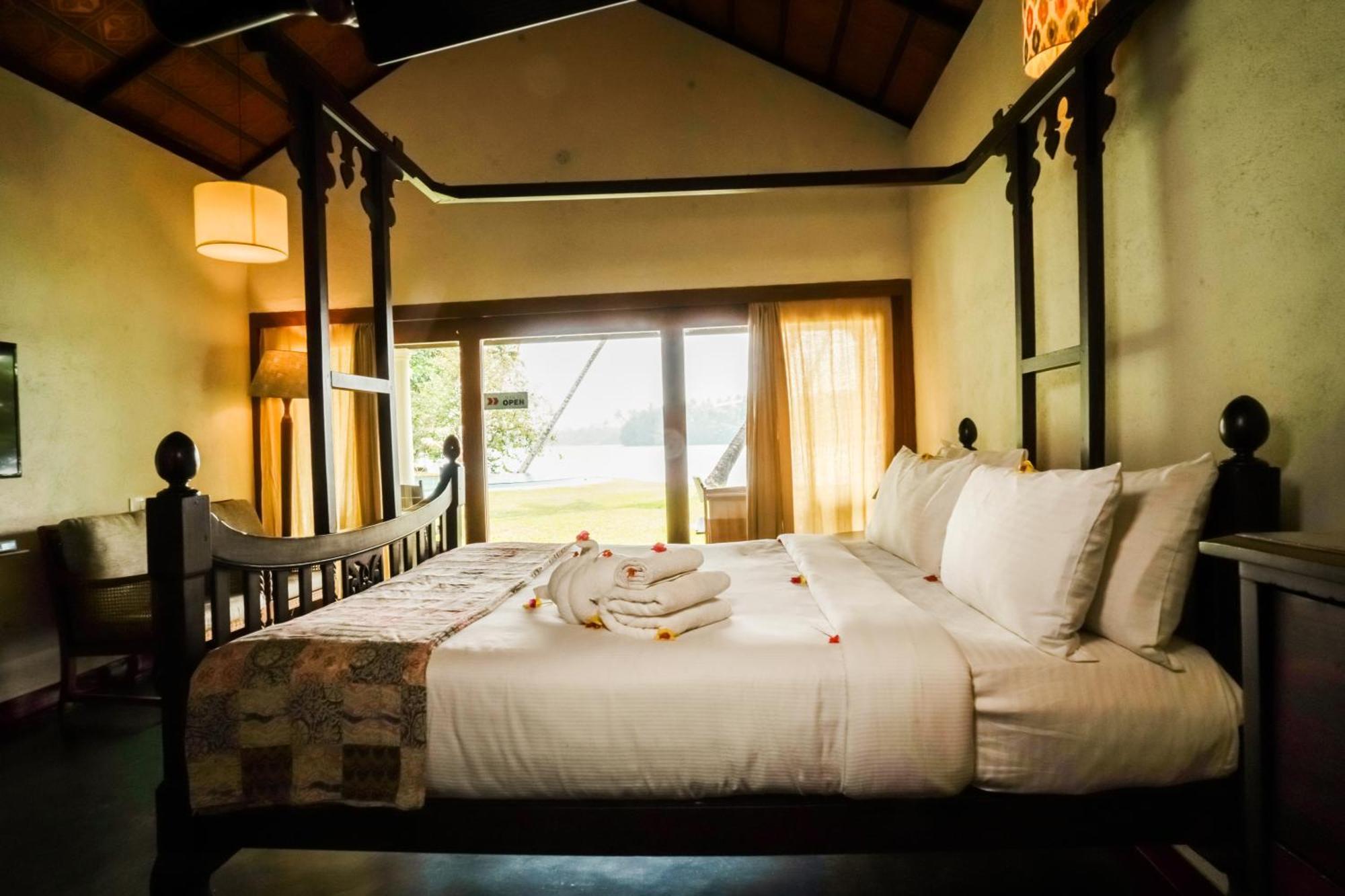 Cranganor History Café&Riverside Château North Paravur Esterno foto