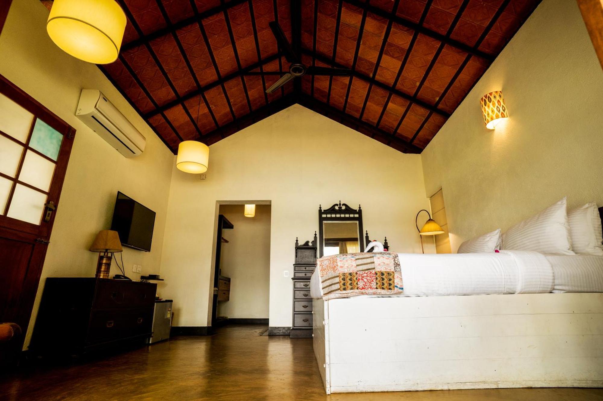 Cranganor History Café&Riverside Château North Paravur Esterno foto